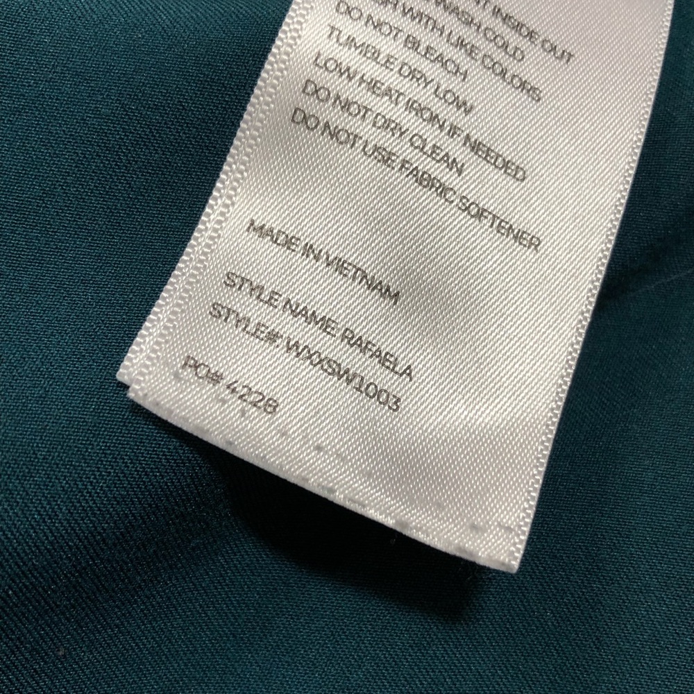 Figs Technical Collection Rafaela Scrub Top - Picture 5 of 11